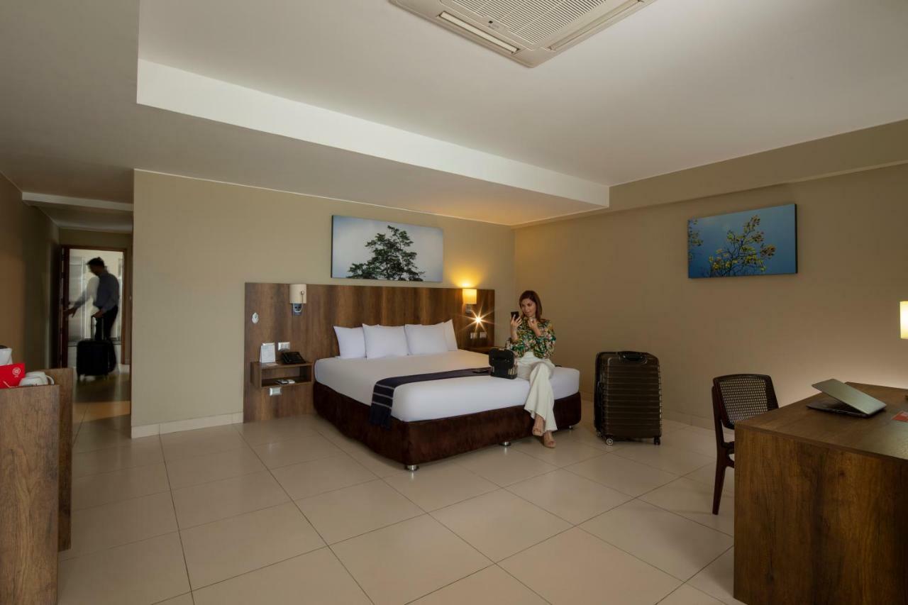 Casa Andina Select Pucallpa Exterior foto